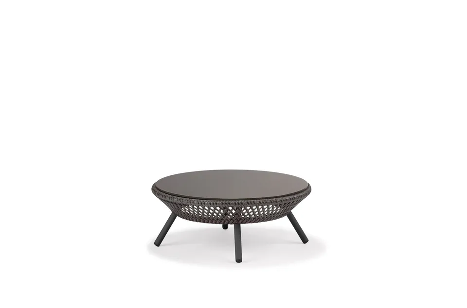 Dedon Ahnda coffee table, studio photo