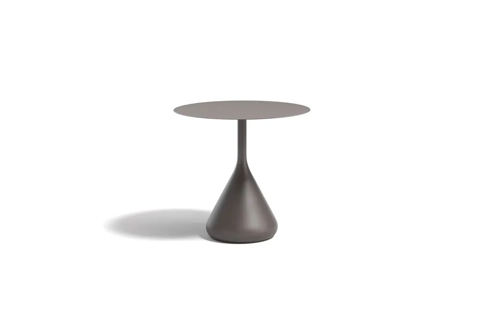 Dedon Satellite dining table 80 cm, studio photo