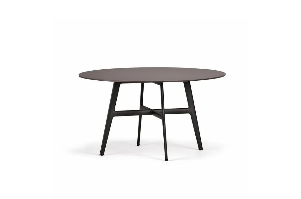 Dedon Seax dining table black pepper frame 140, studio photo