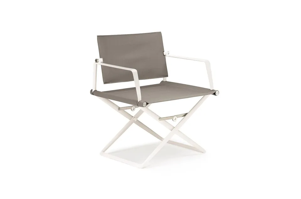 Dedon Seax lounge chair lipari frame, studio photo